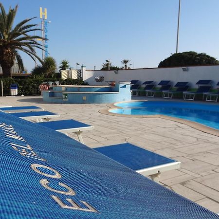 Hotel Eco Del Mare Marina di Massa Luaran gambar