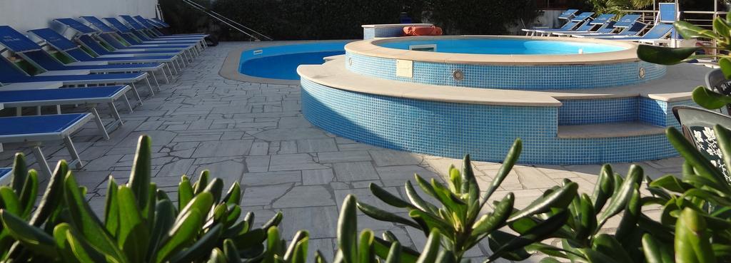 Hotel Eco Del Mare Marina di Massa Luaran gambar